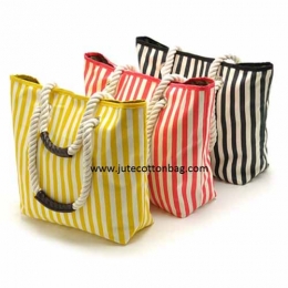 Wholesale Straw Beach Bags Manufacturers in Amsterdam 